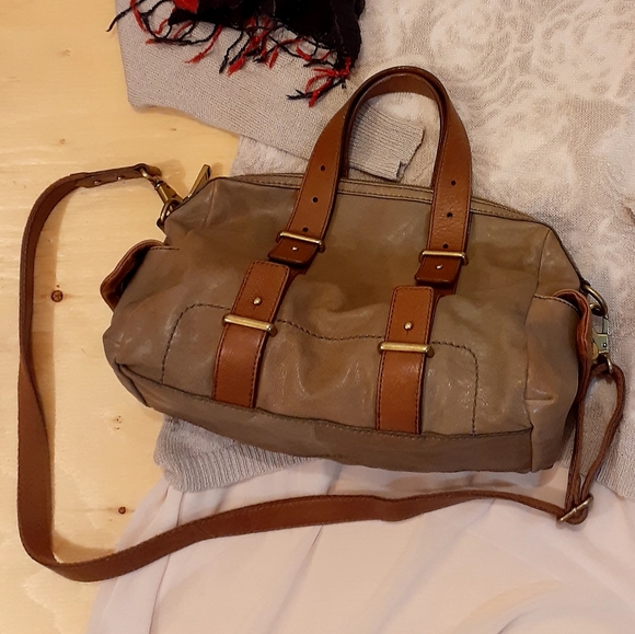 Fossil Handbags - 👜 Fossil Leather Bag in Tan & Brown 👜